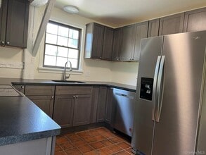 121 E Hook Cross Rd in East Fishkill, NY - Building Photo - Building Photo