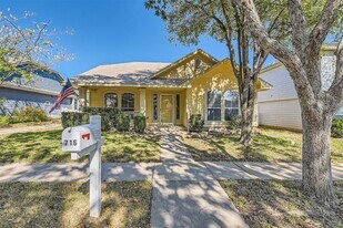 716 Scheel Rd in Kyle, TX - Building Photo