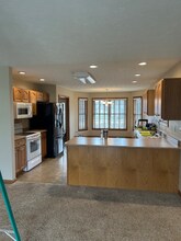 2439 Meadowpoint Dr in Troy, OH - Building Photo - Building Photo