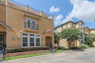 9 Laurelwood Dr in Houston, TX - Building Photo