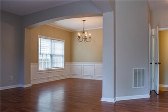 444 Crestmont Ln in Canton, GA - Building Photo - Building Photo