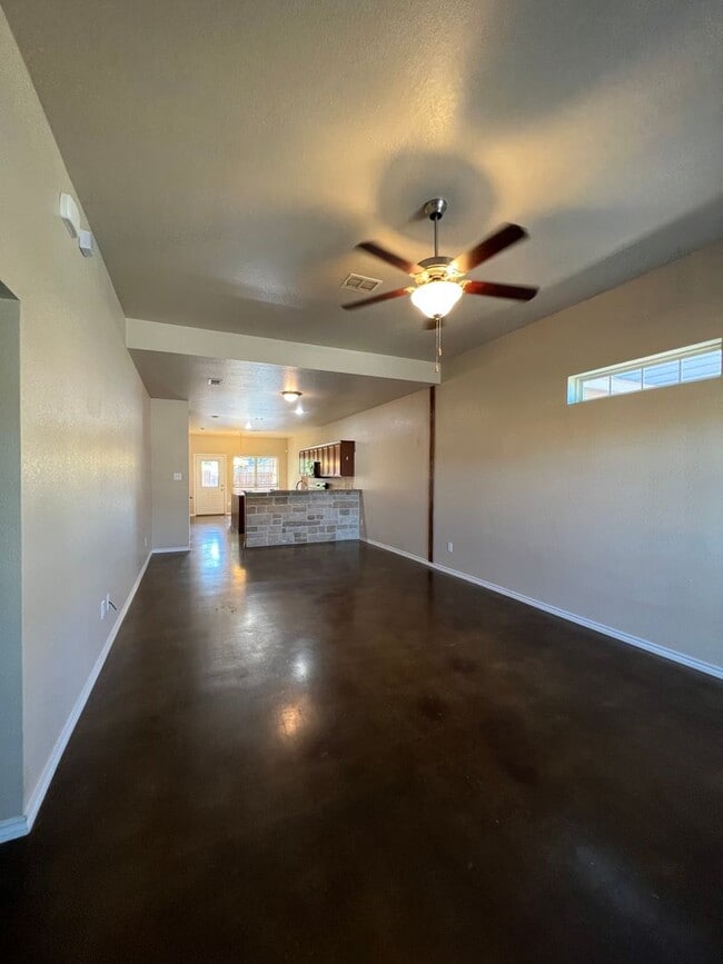 908 Sundance Rd in Stephenville, TX - Building Photo - Building Photo