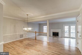 2106 Patty Ln in Vienna, VA - Building Photo - Building Photo