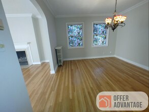 3601 Glencairn Rd in Shaker Heights, OH - Building Photo - Building Photo