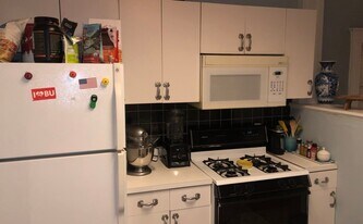 330 Saint Paul St, Unit 2 in Brookline, MA - Building Photo
