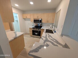 1880 E Morten Ave in Phoenix, AZ - Building Photo