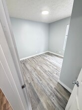 River Cross in Lafayette, IN - Foto de edificio - Building Photo