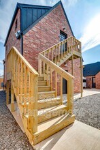 911 NE 16th St in Oklahoma City, OK - Building Photo - Building Photo