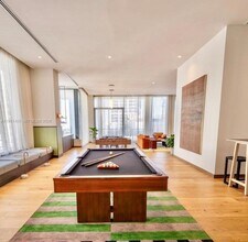 11 NE 6th St, Unit 311 in Miami, FL - Foto de edificio - Building Photo