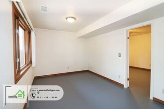 10560 Old Oregon Trail in Redding, CA - Building Photo - Building Photo