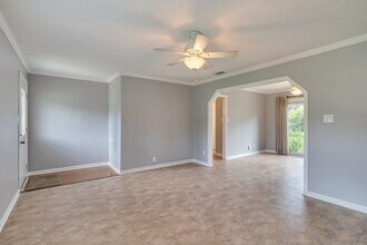 319 Tanglewood Rd in Savannah, GA - Building Photo - Building Photo