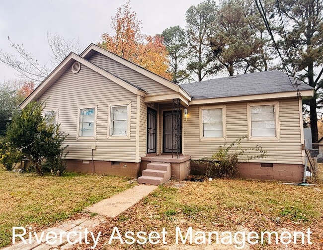 property at 2738 Moonview Rd