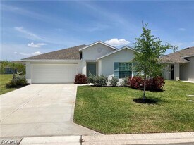 12312 Amber Waves Rd in Lehigh Acres, FL - Building Photo