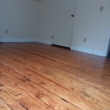 325 McGregor Ave, Unit #2 in Cincinnati, OH - Building Photo - Building Photo