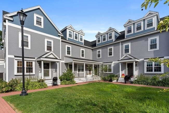 property at 9 S Mason St