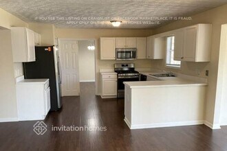 129 Meadowview Ln in Powder Springs, GA - Foto de edificio - Building Photo