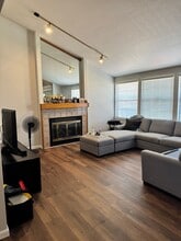 724 E Magill Ave in Fresno, CA - Building Photo - Building Photo