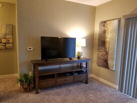 1331 Winona Ct in Sioux City, IA - Building Photo