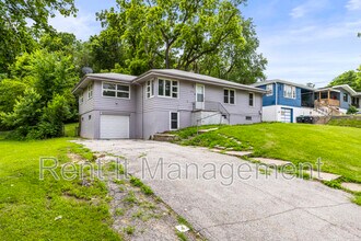3501 Redick Ave in Omaha, NE - Building Photo - Building Photo