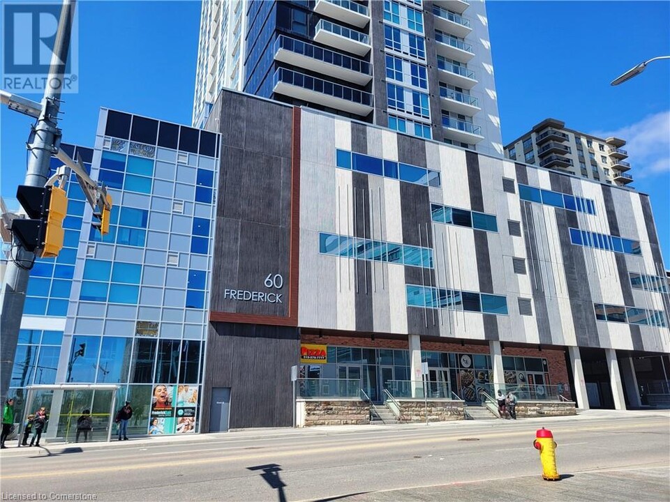 60 Frederick St in Kitchener, ON - Building Photo