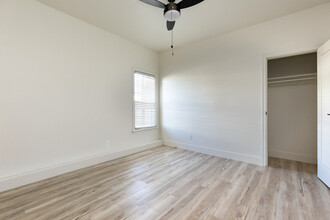 Mariposa III in Los Angeles, CA - Building Photo - Interior Photo