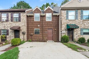 904 Cedar Crest Dr in Birmingham, AL - Building Photo