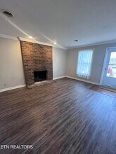 119 Arcadia Ln, Unit D in Oak Ridge, TN - Foto de edificio - Building Photo