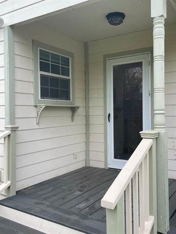 389 W Sloan St in Stephenville, TX - Building Photo - Building Photo