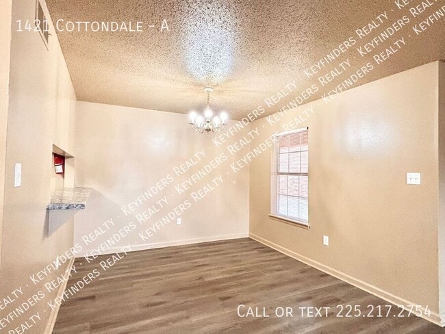 1421 Cottondale Dr in Baton Rouge, LA - Building Photo - Building Photo