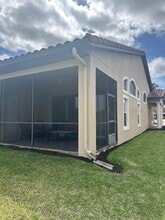 26621 Bella Vista Dr in Howey In The Hills, FL - Building Photo - Building Photo