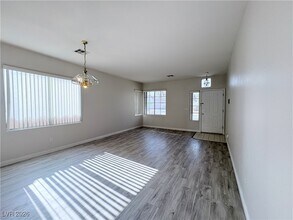 1716 Stonefield St in Las Vegas, NV - Building Photo - Building Photo