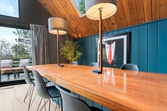 1106 CA-173 in Lake Arrowhead, CA - Building Photo - Building Photo