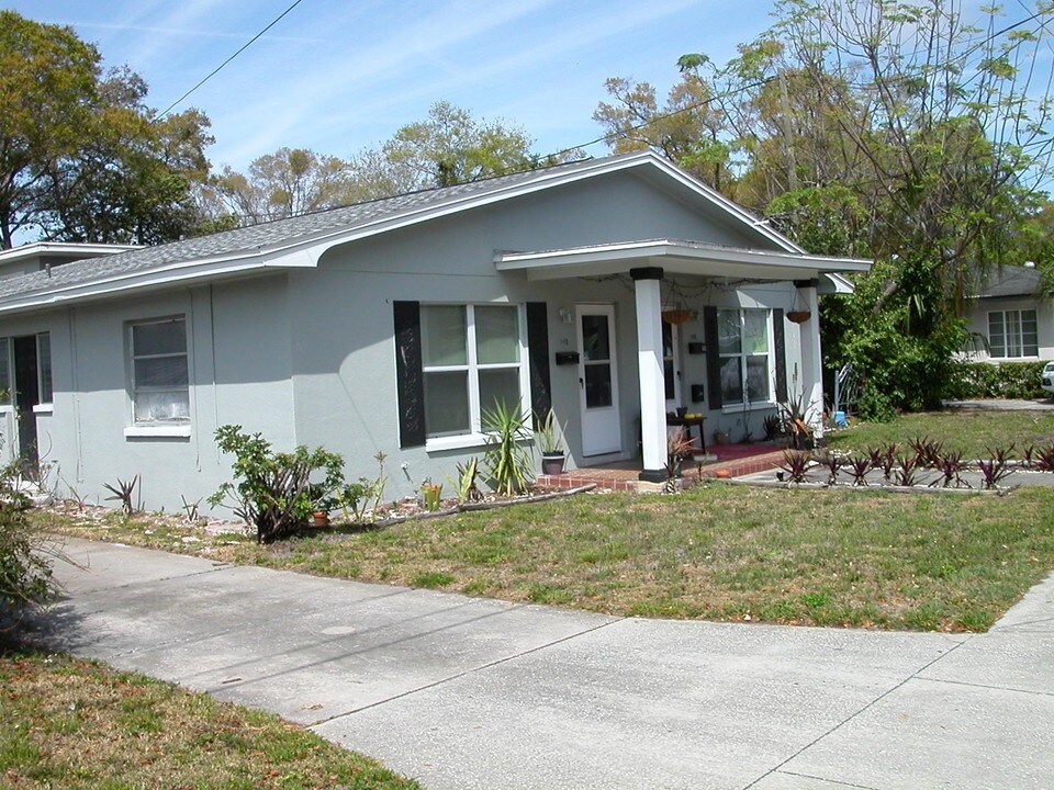 108-112 S Highland Ave in Clearwater, FL - Foto de edificio