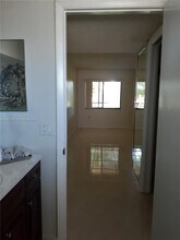 8415 SW 107th Ave in Miami, FL - Building Photo - Building Photo