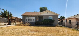 1725 Bernard St in Bakersfield, CA - Building Photo