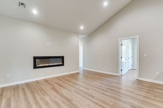 157 Gowen St in Goddard, KS - Building Photo - Building Photo
