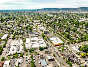 450 Jessup in Portland, OR - Building Photo - Building Photo