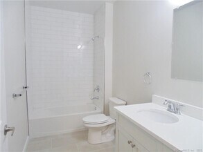 2838 Fairfield Ave in Bridgeport, CT - Building Photo - Building Photo