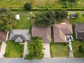 421 Becker St in Alamo, TX - Building Photo - Building Photo