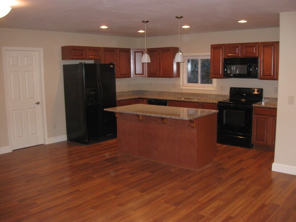 236 Beartown Rd in Painted Post, NY - Foto de edificio