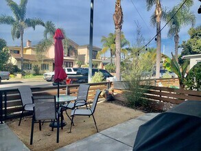 1008 Florida St-Unit -A in Huntington Beach, CA - Building Photo - Building Photo