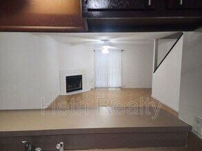 4647 Barnes Rd S in Jacksonville, FL - Foto de edificio - Building Photo