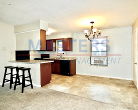4320 W Rolling Meadows Blvd in Defiance, OH - Building Photo - Building Photo