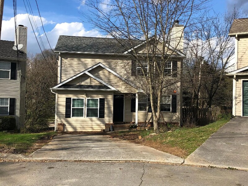 9201 Shady Bend Ln in Knoxville, TN - Building Photo