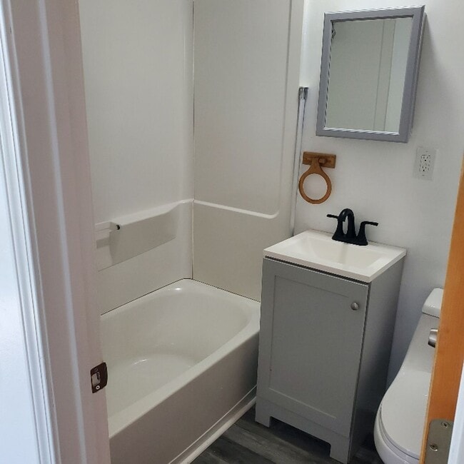 546 E Erie Ave in Lorain, OH - Building Photo - Building Photo