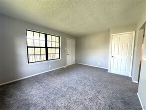 10063 Northgate Dr in St. Louis, MO - Building Photo - Building Photo