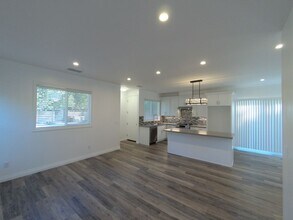 19140 Blackhawk St in Los Angeles, CA - Building Photo - Building Photo