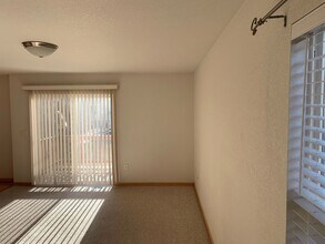 991 Winona Cir in Loveland, CO - Building Photo - Building Photo