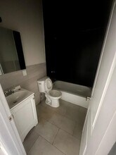 946 18th Ave, Unit B3 in Newark, NJ - Building Photo - Building Photo
