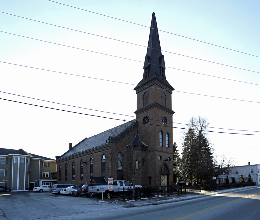 Casimir Place in Nashua, NH - Building Photo